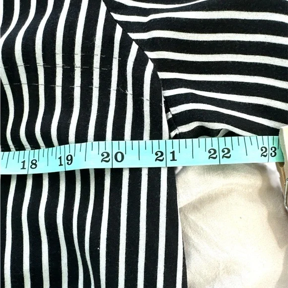 Old Navy Black and White Dolman Sleeve Blouse - Picture 7 of 13